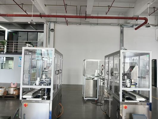 سعر جيد آلة التعبئة التلقائية التي تعمل بمحرك سيرفو للوصول الدقيق وعدم تسرب المواد أثناء المعالجة الانترنت