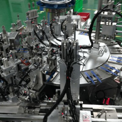 سعر جيد Fully Automatic Surgical Knife Assembly Machine with Touch Screen HMI and 1500-8500pcs/hr Production Speed الانترنت
