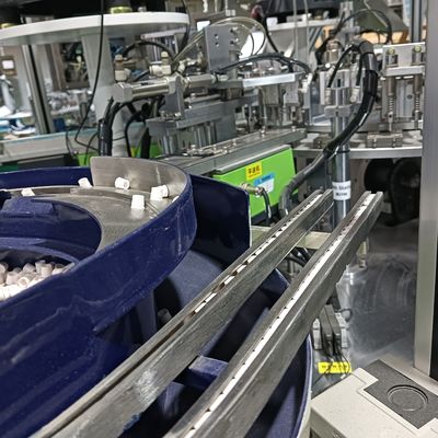 سعر جيد AC380V آلة تجميع المنتجات الطبية آلة تجميع القبعة المخصصة الانترنت