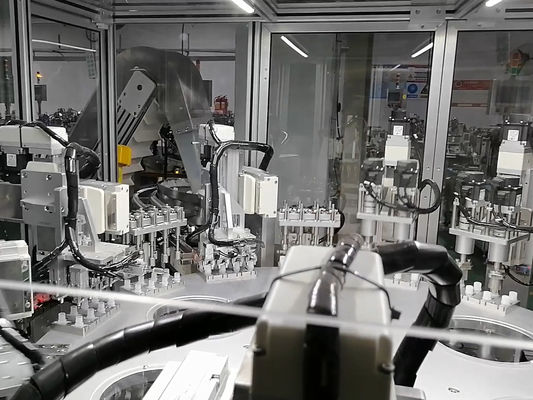 سعر جيد آلة غطاء تلقائية ذات كفاءة عالية تشغيل نوع الطاولة الدوارة تشغيل مستقر الانترنت