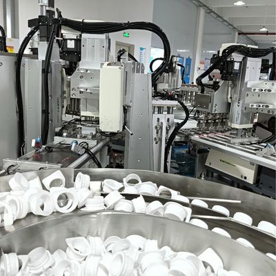 نوع الطاولة الدوارة غير القياسية الآلية حليب غطاء تجميع آلة مع مادة سميكة ليس من السهل أن تتلف