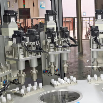 آلة لفحص الغطاء من الفولاذ المقاوم للصدأ مع نظام تحكم PLC لتجميع الغطاء عالي المؤهل